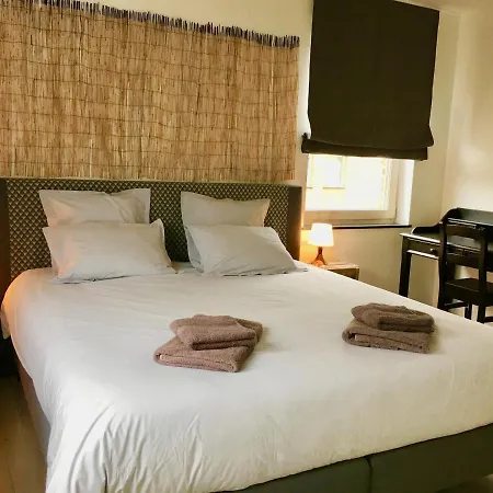 Kipili Spirit House. Νιβέλ