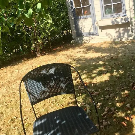 Kipili Spirit House. * نيفي